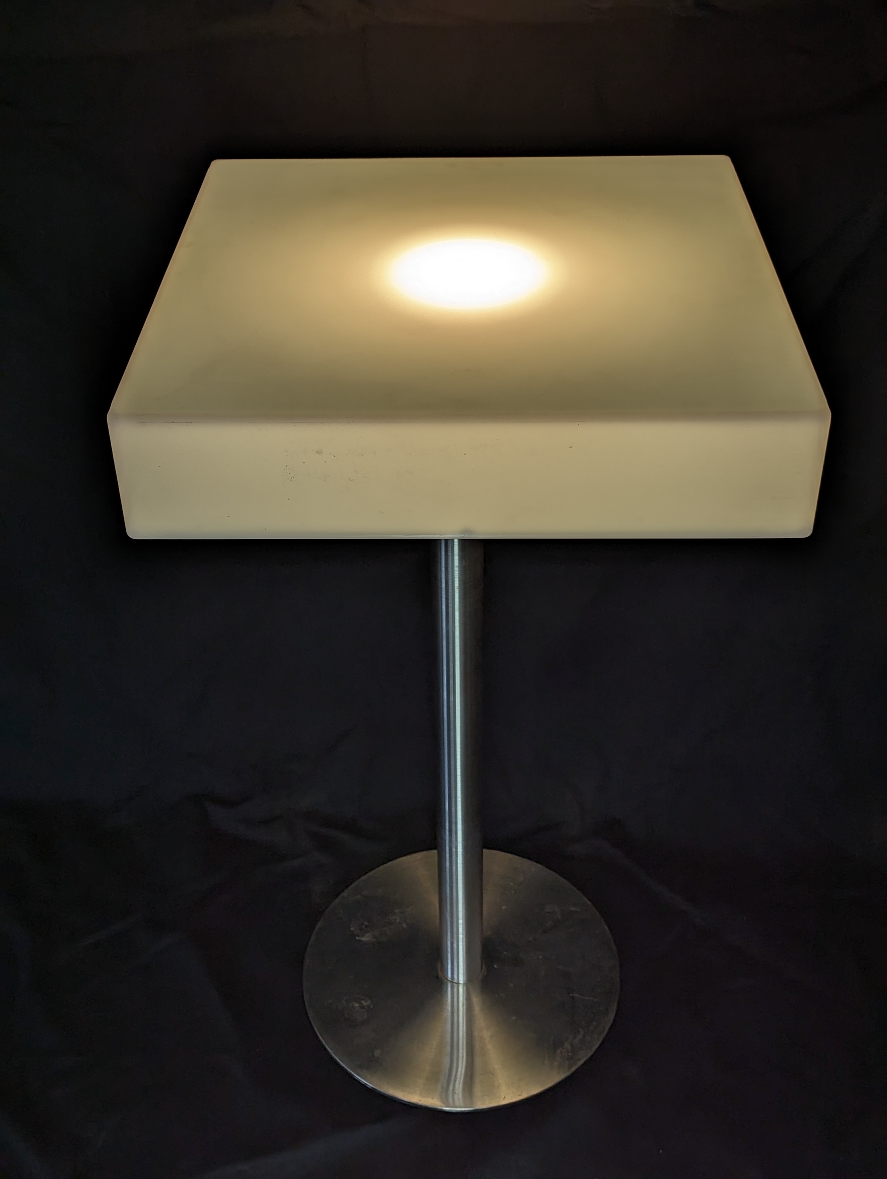 Led Square Cocktail Table
